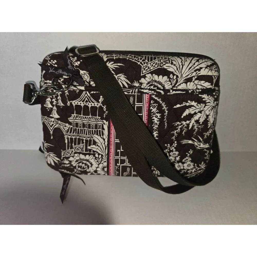 VERA BRADLEY Imperial Toile Mini Laptop Case/ iPad bag With Strap NWT